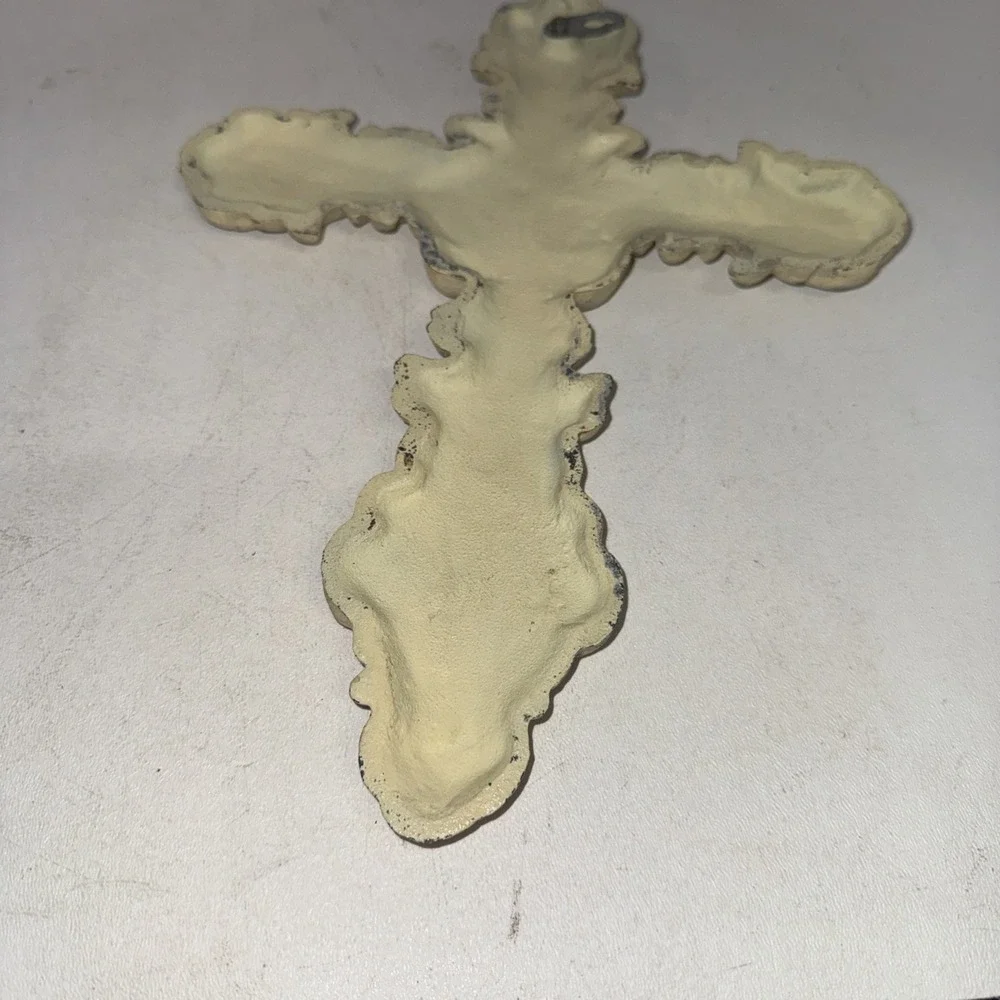 Decorative Wall Cross‎ Creamy White Cast Metal Cross